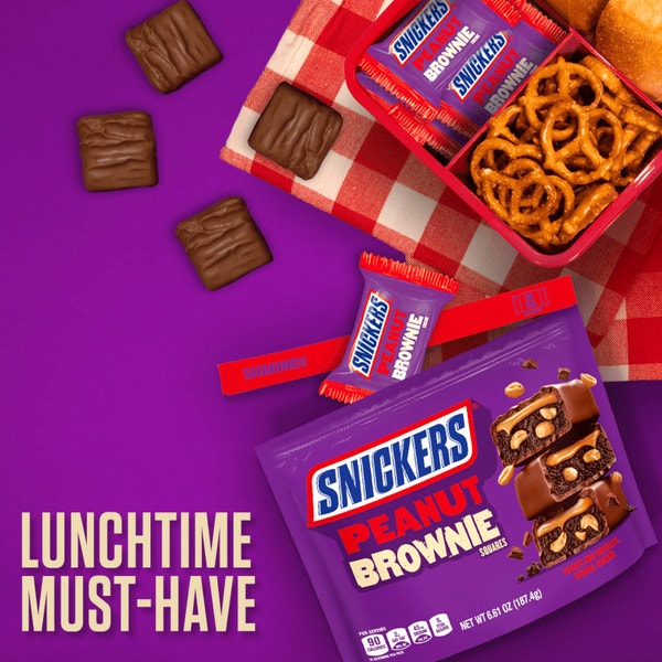 SNICKERS Peanut Brownie Squares Fun Size Chocolate Candy Bars Sharing Size Bag, 6.61 oz