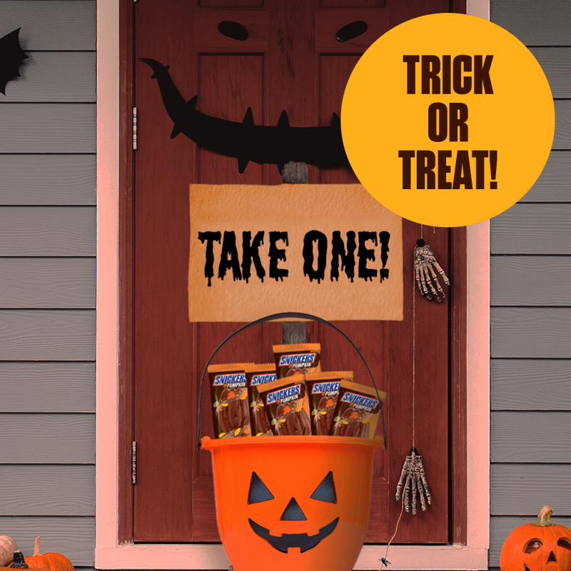 Snickers Pumpkins Shapes Laydown Bag