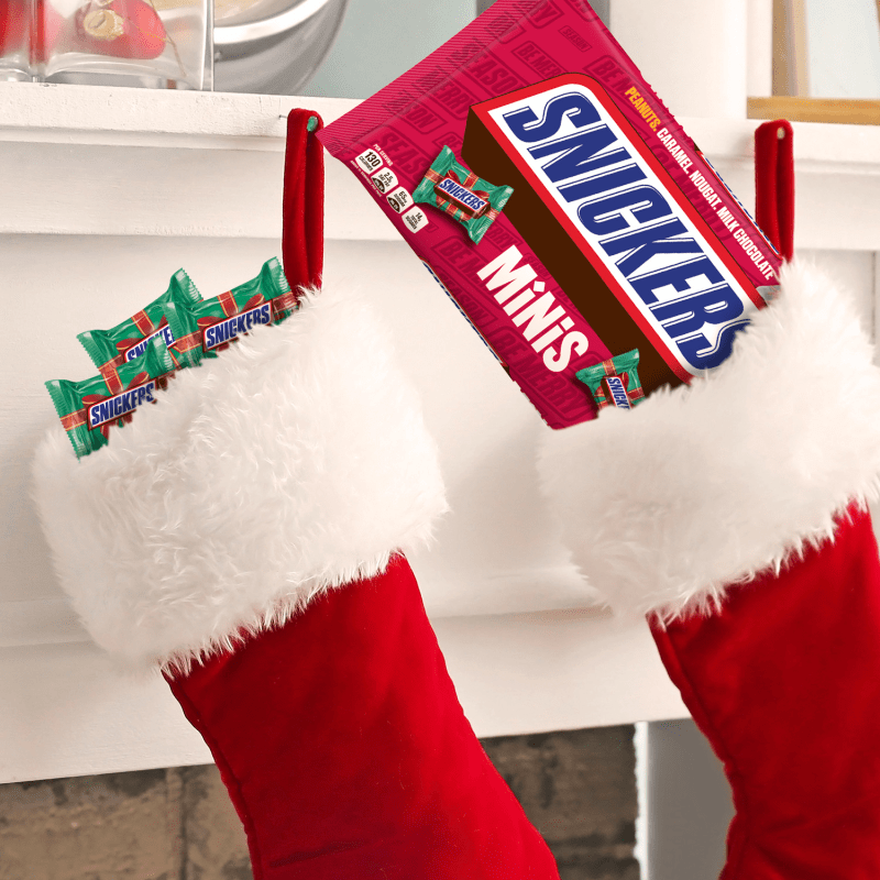 SNICKERS Minis Milk Chocolate Christmas Candy Bars, 10.48 Oz Bag