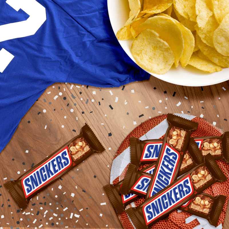 SNICKERS Full Size Chocolate Candy Bars Bag, 11.16 oz